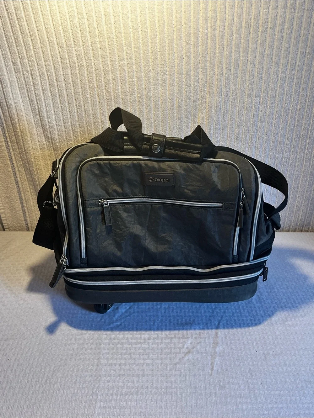 Biaggi Rolling Underseat Carry-On Travel Tote 4-Wheel Spinner Overnight Bag Blac
